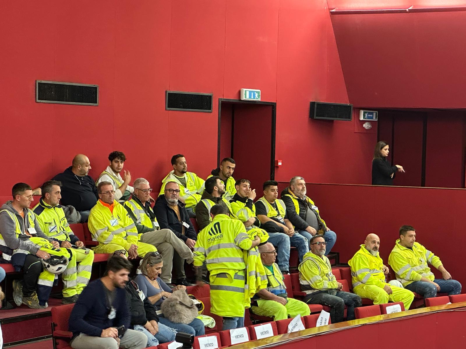 Lavori metro a Genova, caos Manelli: il Comune pagherà gli stipendi ai lavoratori