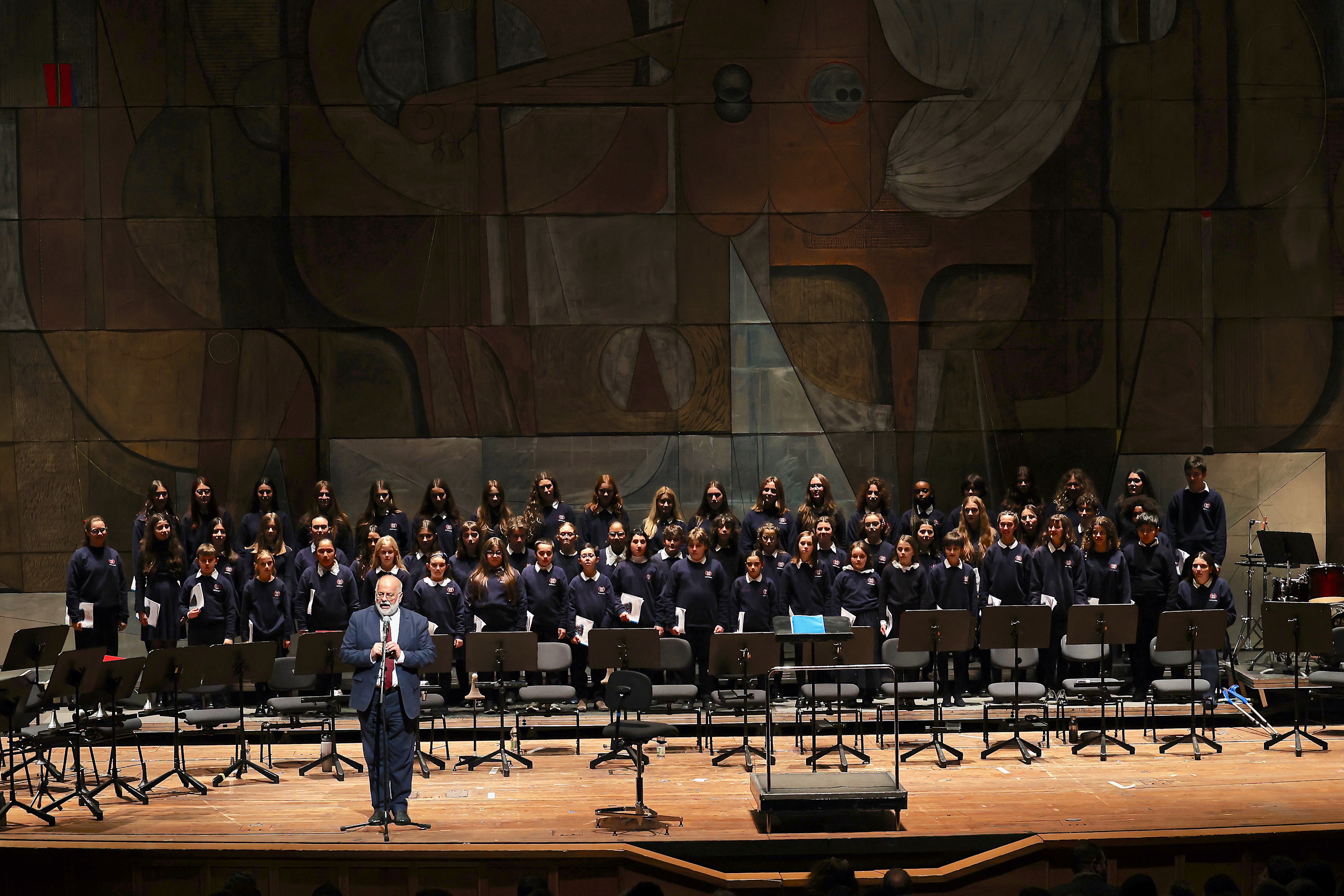 Il Carlo Felice saluta il 2026 con una doppia festa musicale, tra voci bianche e il Concerto di Capodanno