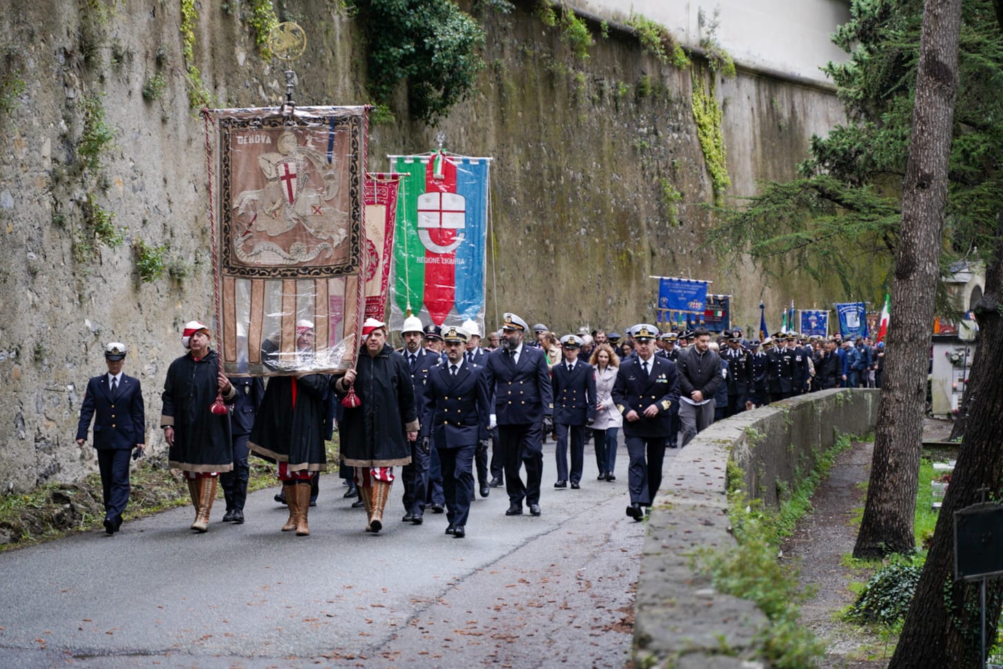 Commemorazione defunti, Bucci e Salis a Staglieno per ricordare le vittime di tutte le guerre