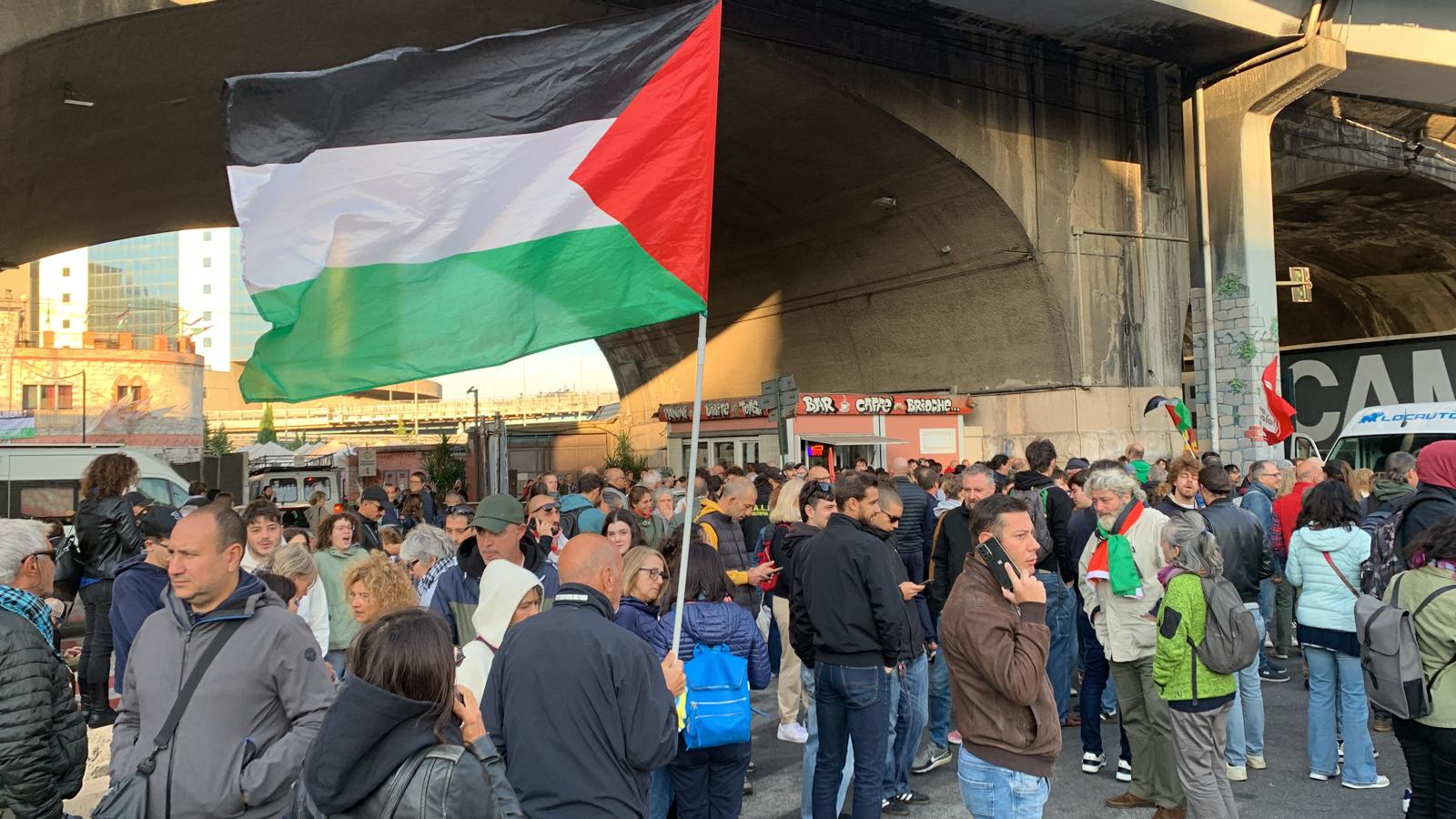 Nave della compagnia israeliana a Genova, venerdì manifestazione a Varco Albertazzi