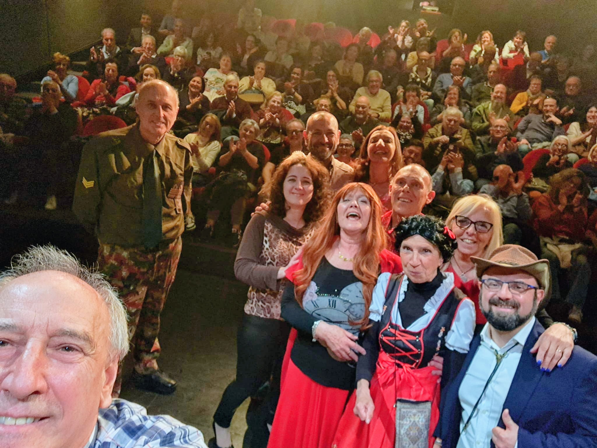 Tra bugie e colpi di scena “Gildo Peragallo, ingegnere” in scena al Teatro Sociale di Camogli
