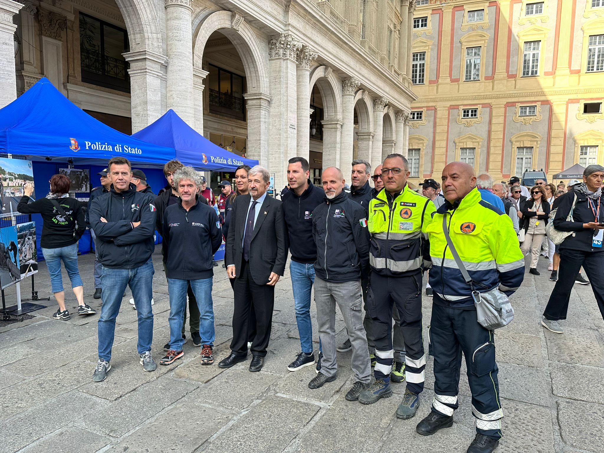 A De Ferrari in mostra la protezione civile: 