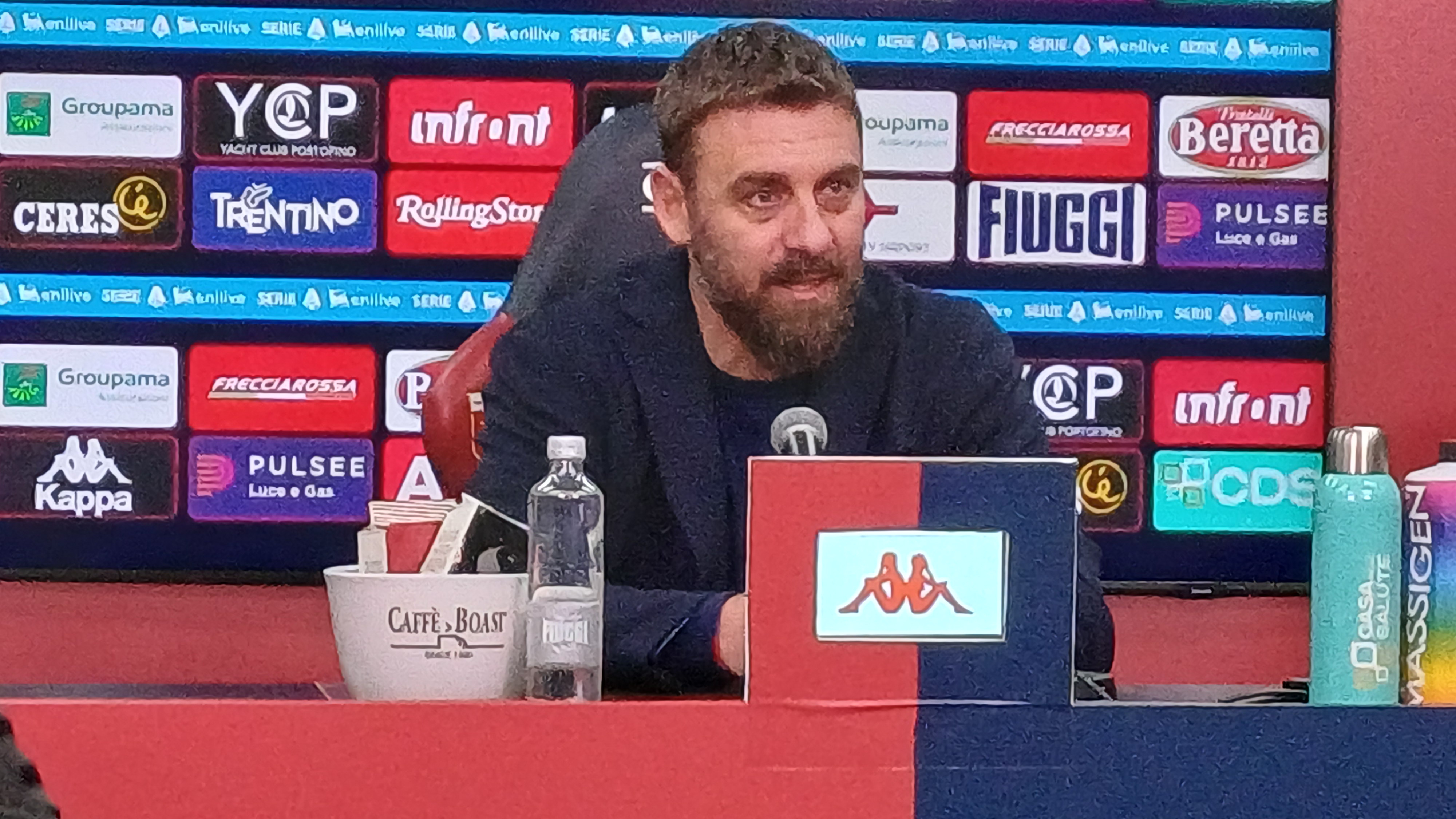 De Rossi: “Quel gol ci ha spezzato il cuore, ma questo Genoa merita solo applausi”