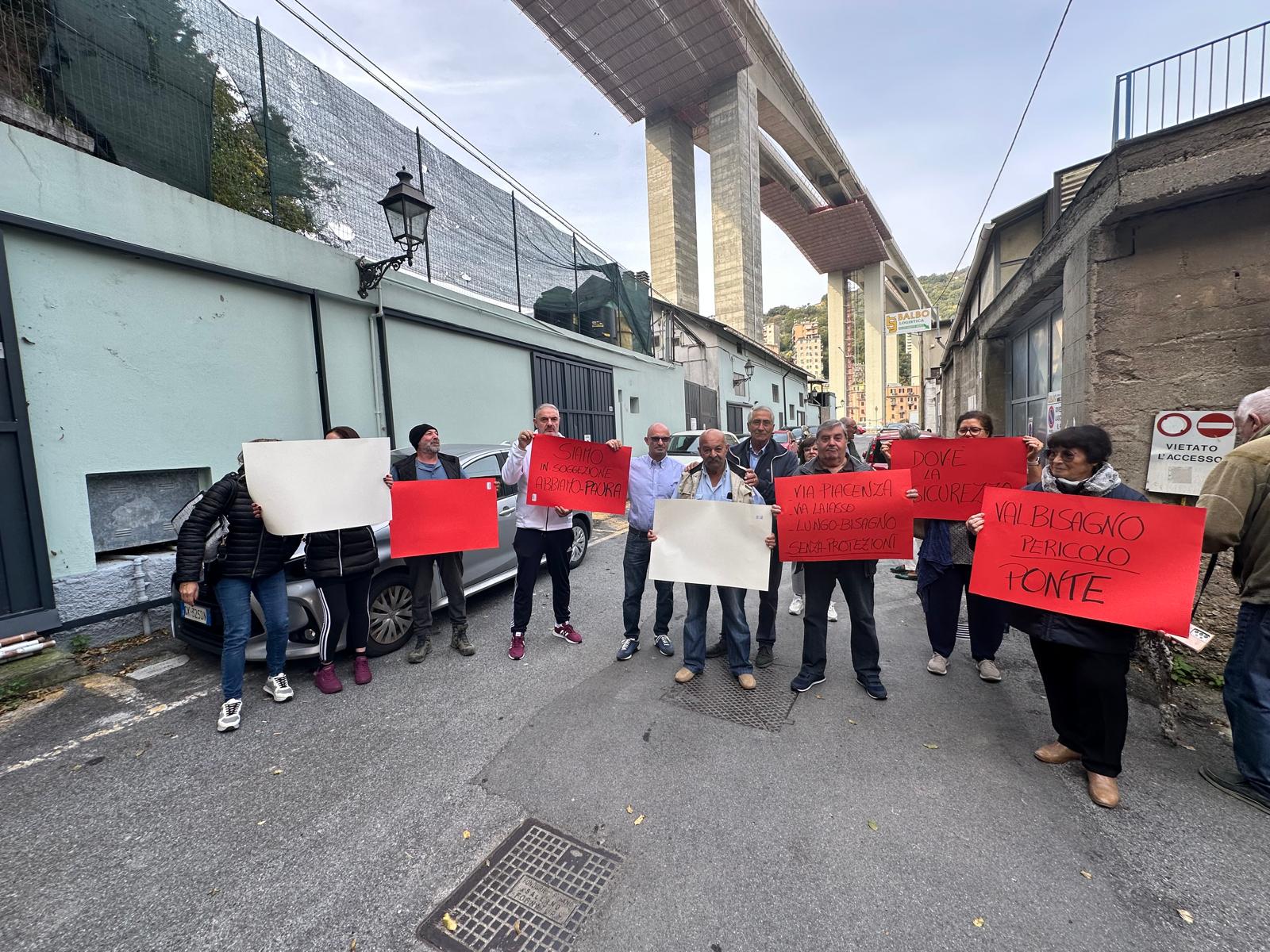 Lavori sul viadotto Bisagno, la denuncia degli abitanti: 