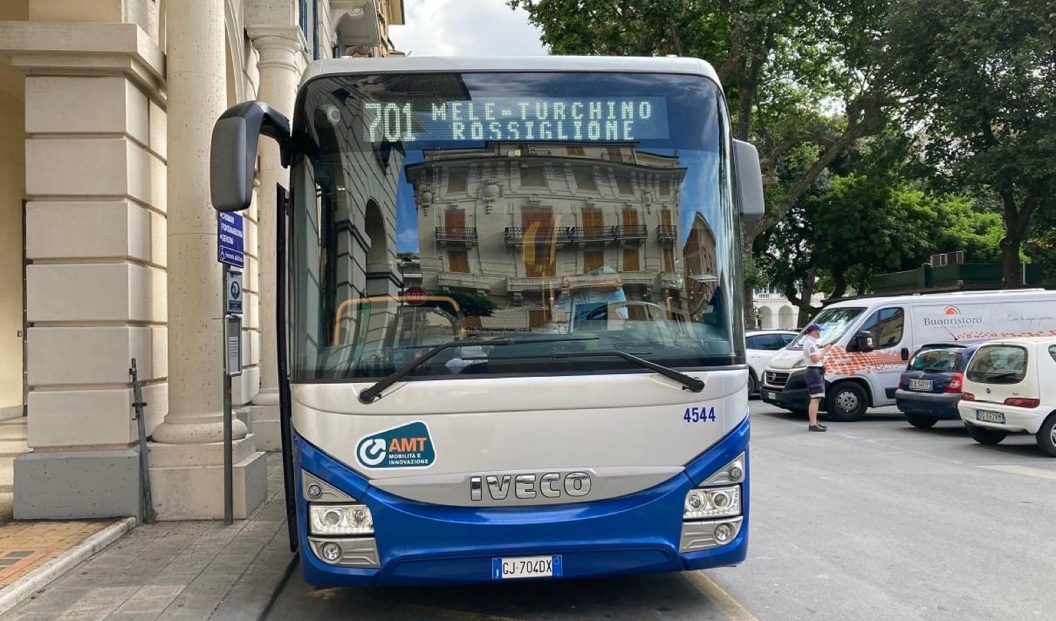 Cantieri in A26, cambiano orari e percorsi dei bus Amt verso entroterra