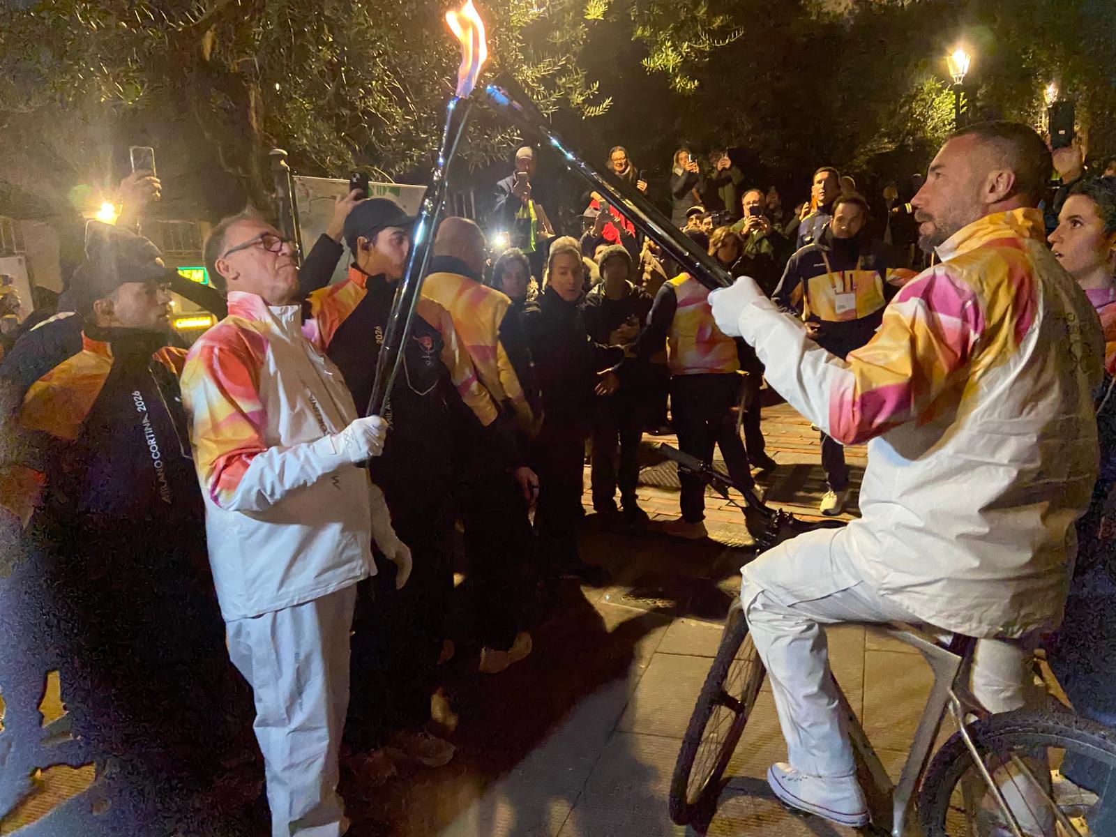 La Fiamma Olimpica a Genova, un mare di folla da Boccadasse al Porto Antico