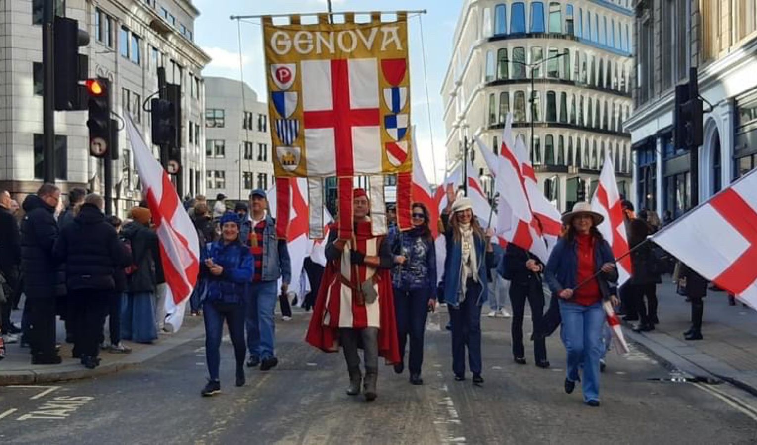 Genova sfila a Londra: la croce di San Giorgio al Lord Mayor's Show