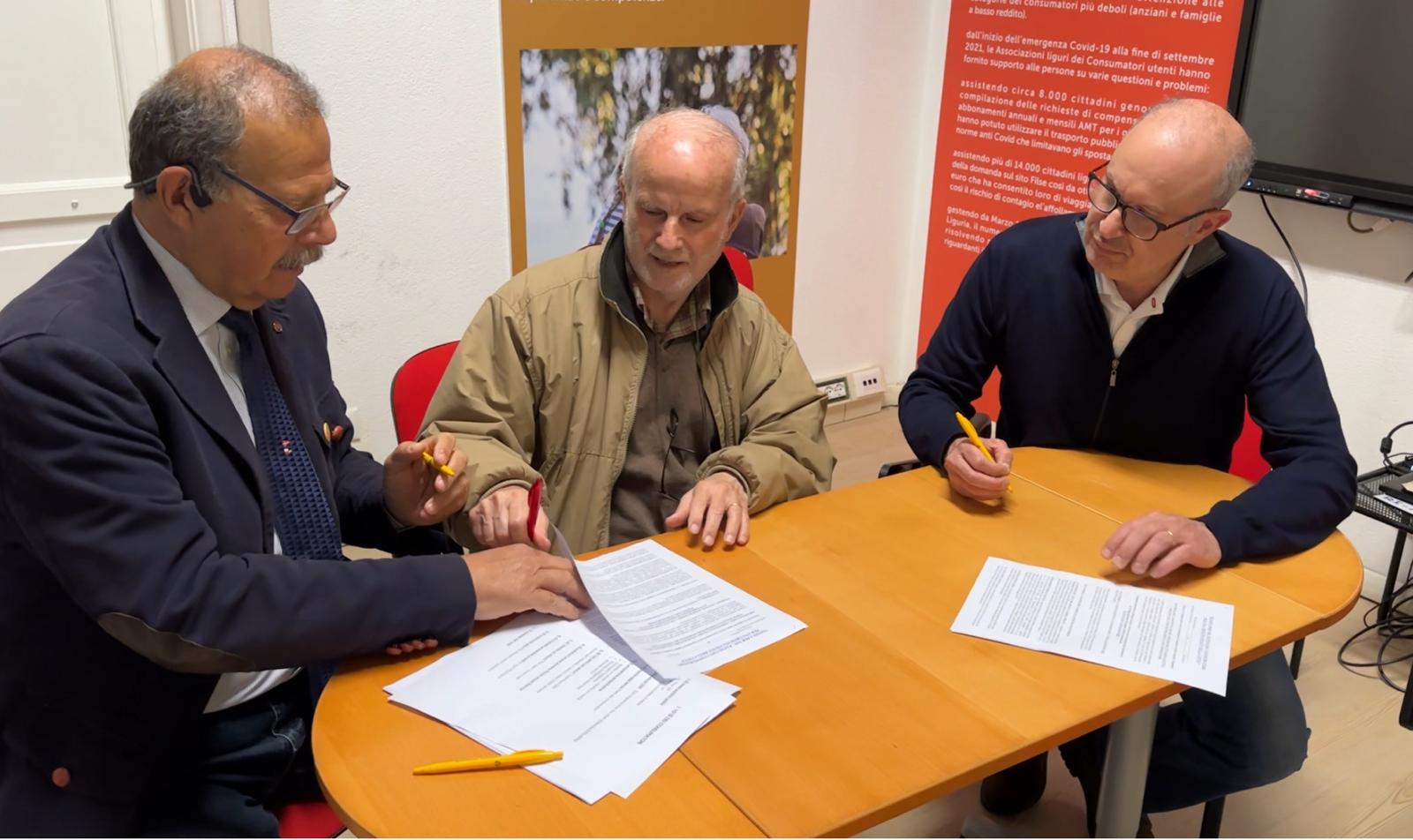 Mezzi pubblici gratis e riduzione costo tari: ecco il patto dei consumatori per Genova