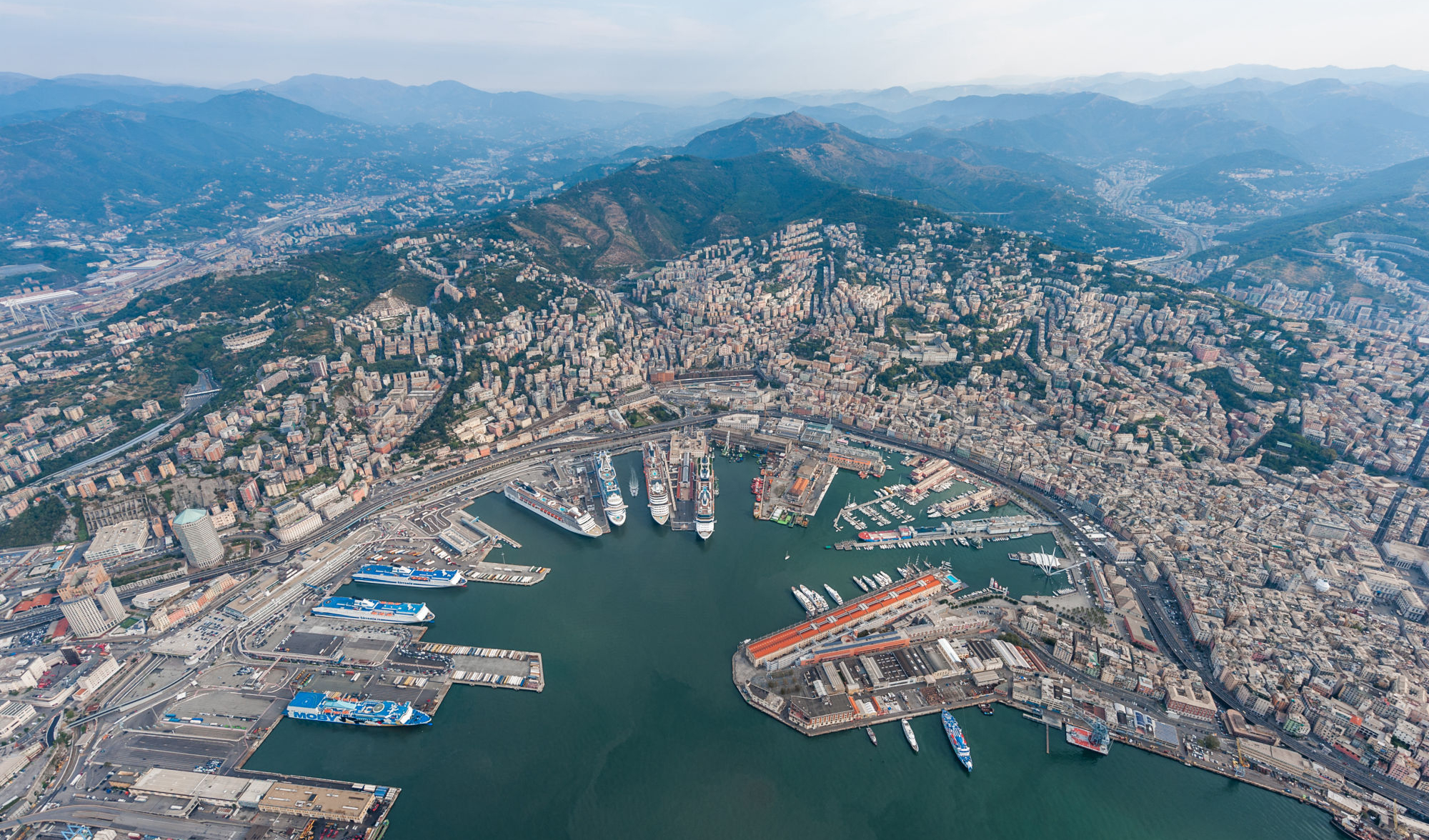 Porti di Genova e Savona hub per Ferrero e Lavazza