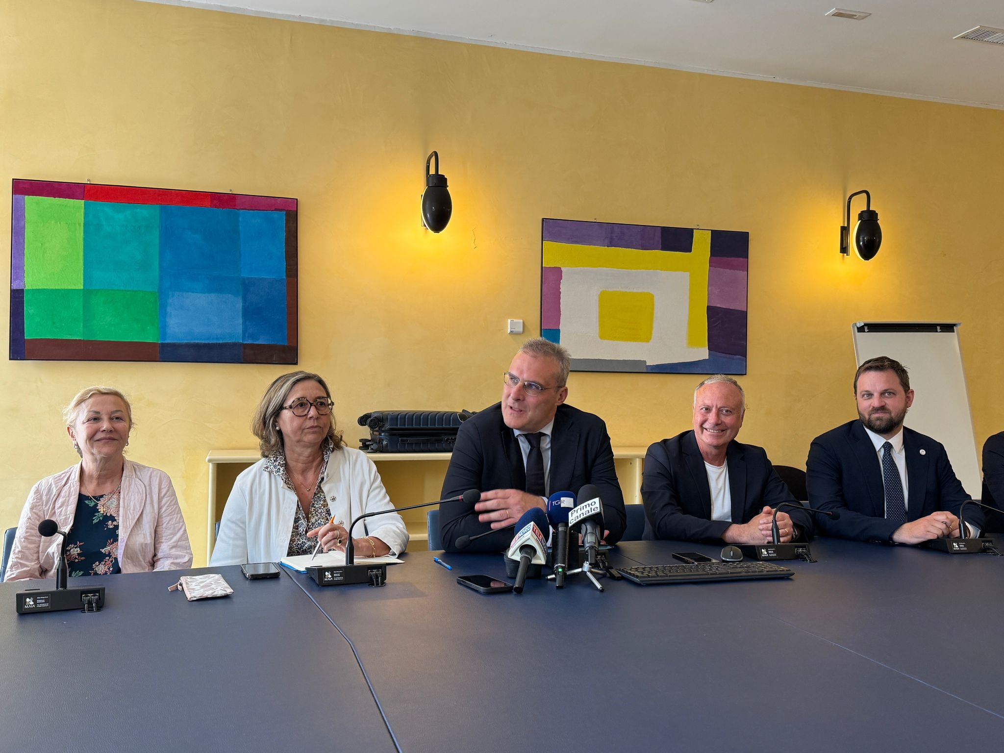 Piciocchi resta in Comune: 