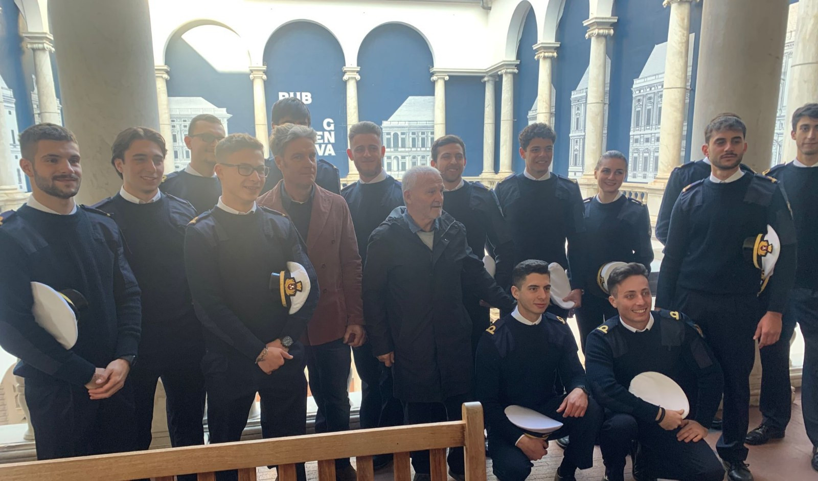 Genova, 102 studenti si diplomano all'Accademia della Marina Mercantile