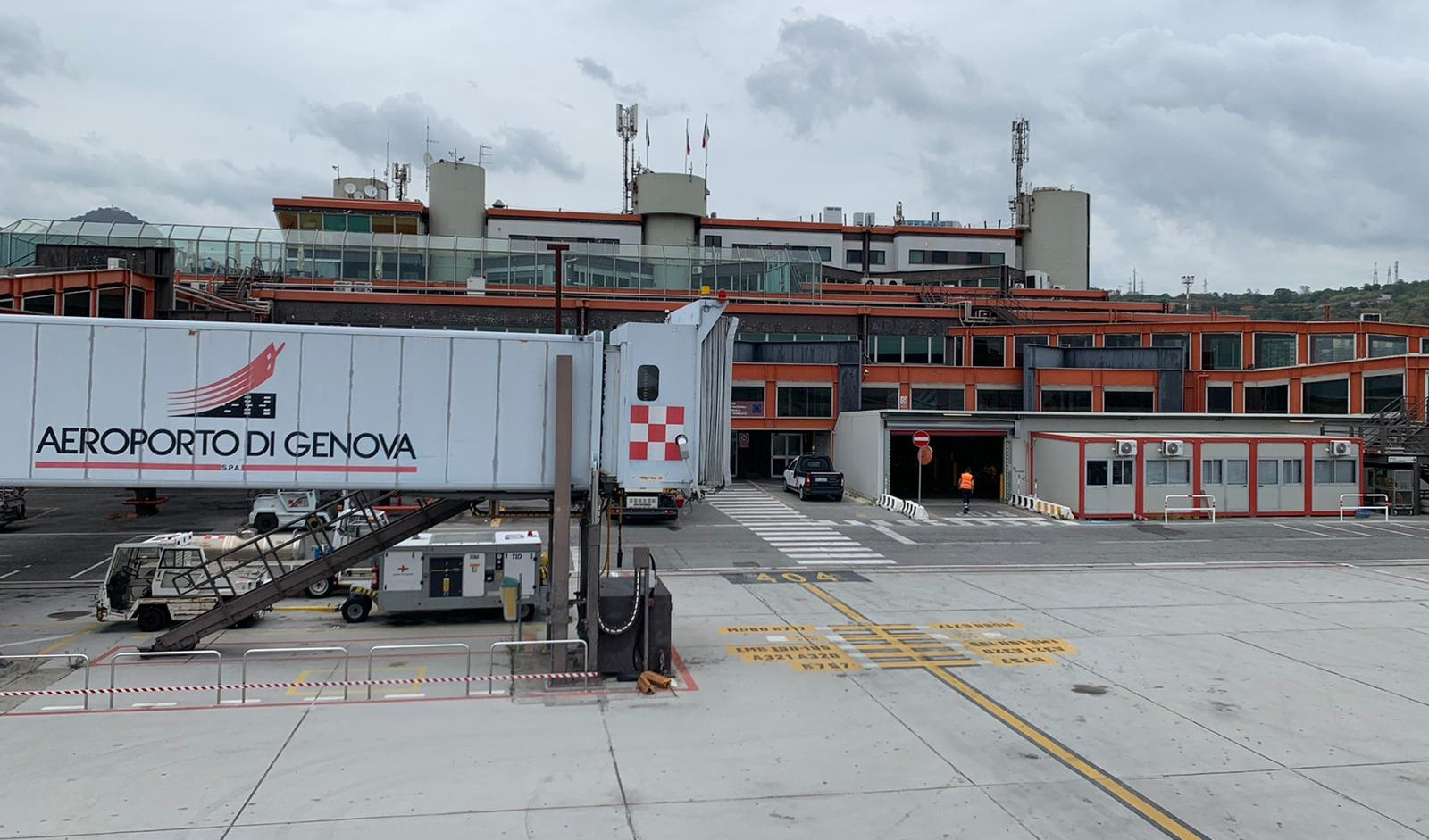 Maltempo, aeroporto di Genova pienamente operativo