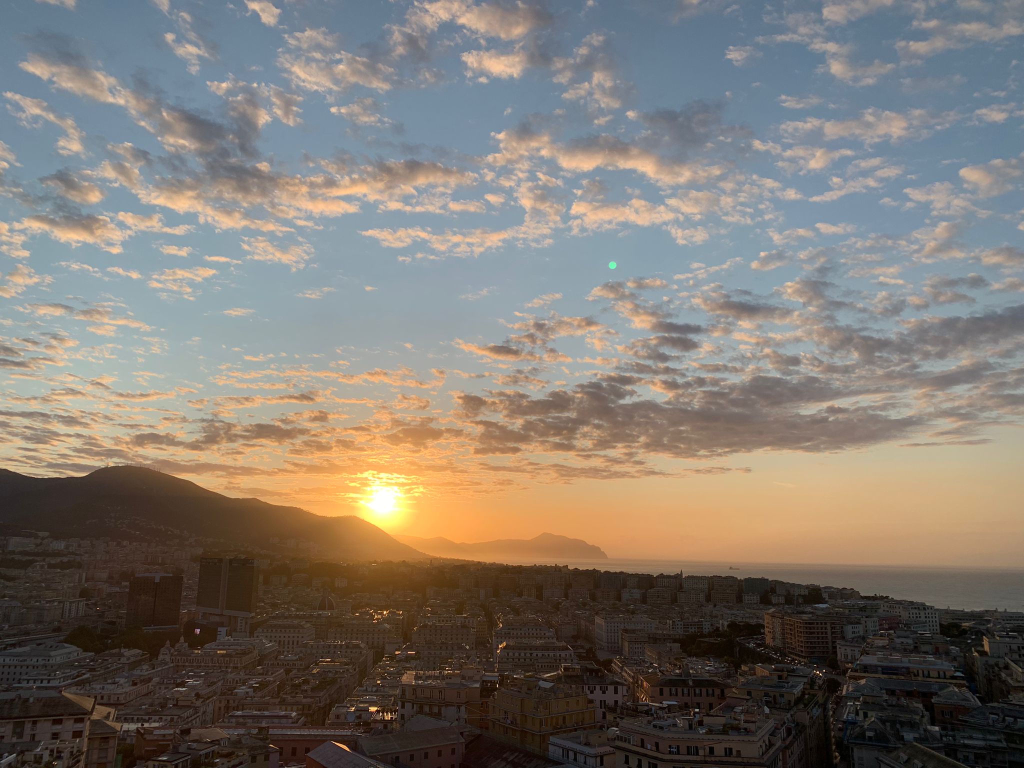 Meteo, sole e nuvole: ecco le previsioni per l'inizio della settimana