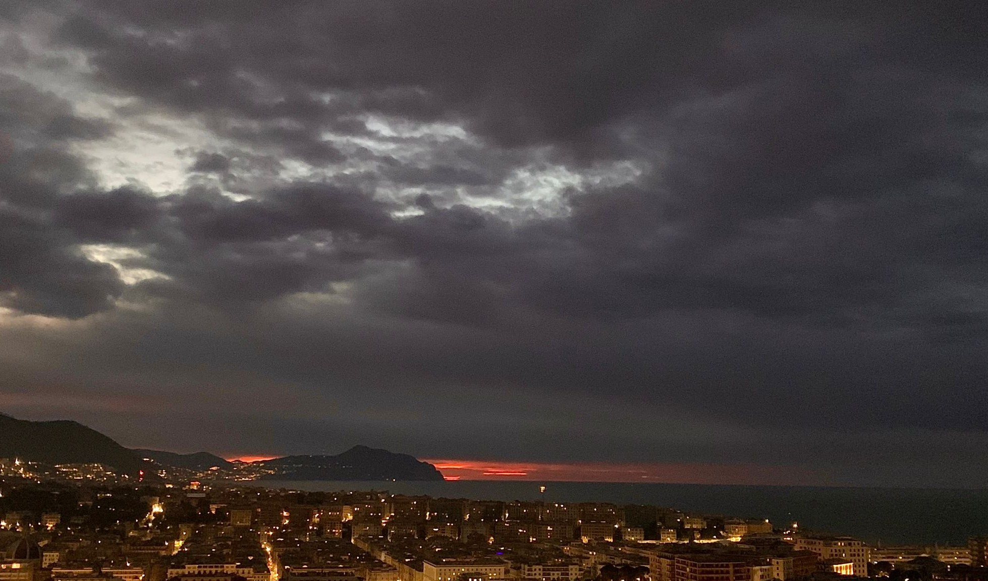 Ancora pioggia sulla Liguria poi un miglioramento, ecco le previsioni 3BMeteo