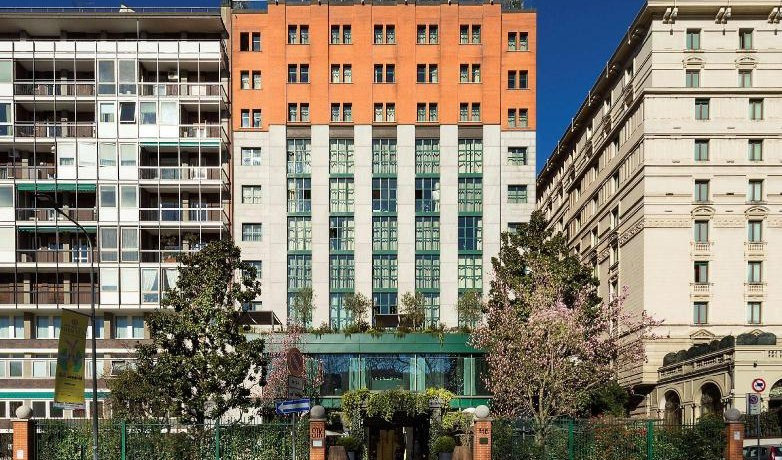 L'Hotel di Milano sede del calciomercato dove si è rivisto Massimo Ferrero
