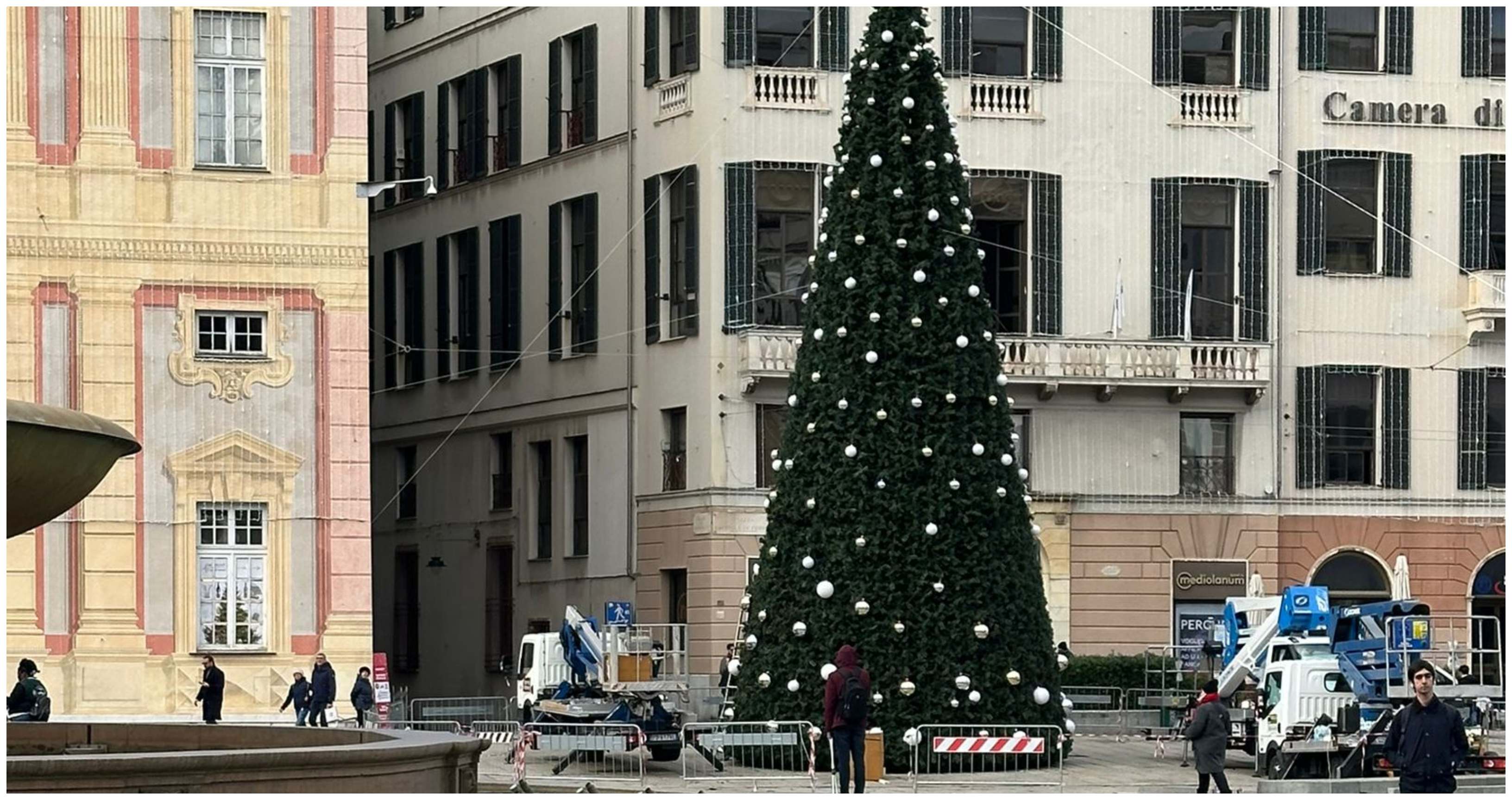 Natale a Genova, il Comune presenta il programma: 