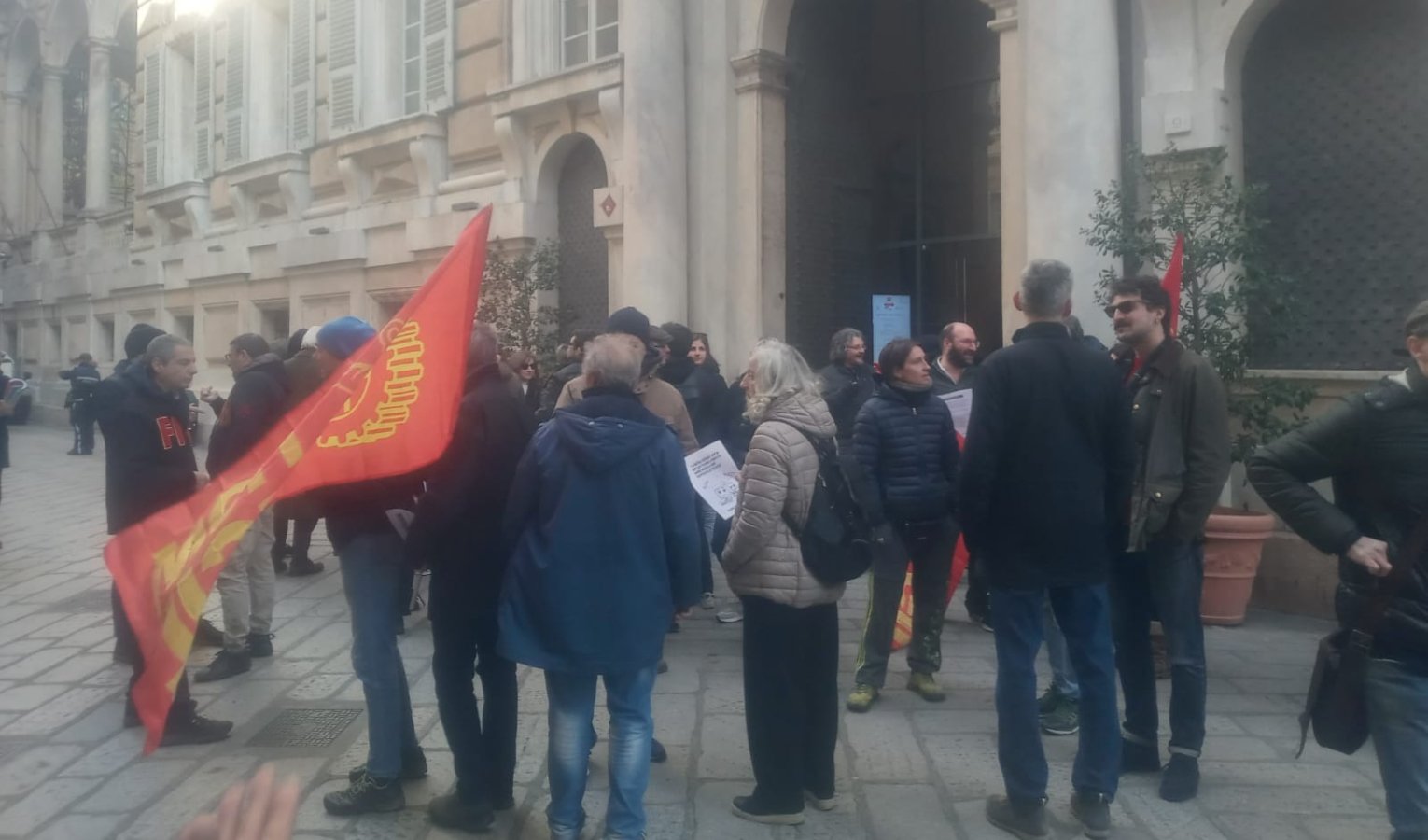 Algowatt Genova, a rischio 63 lavoratori: sciopero e presidio a Tursi
