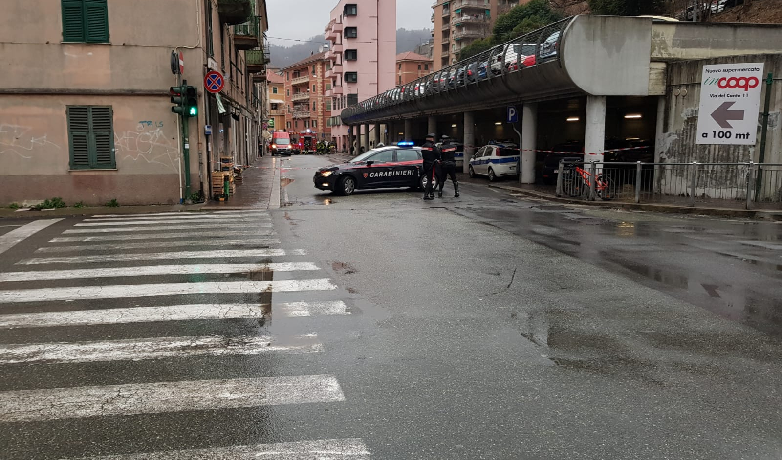 Pontedecimo, allarme bomba per una borsa