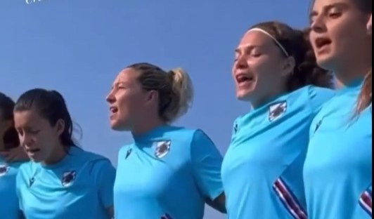 De Scalzi, l'emozionante omaggio corale della Sampdoria femminile 