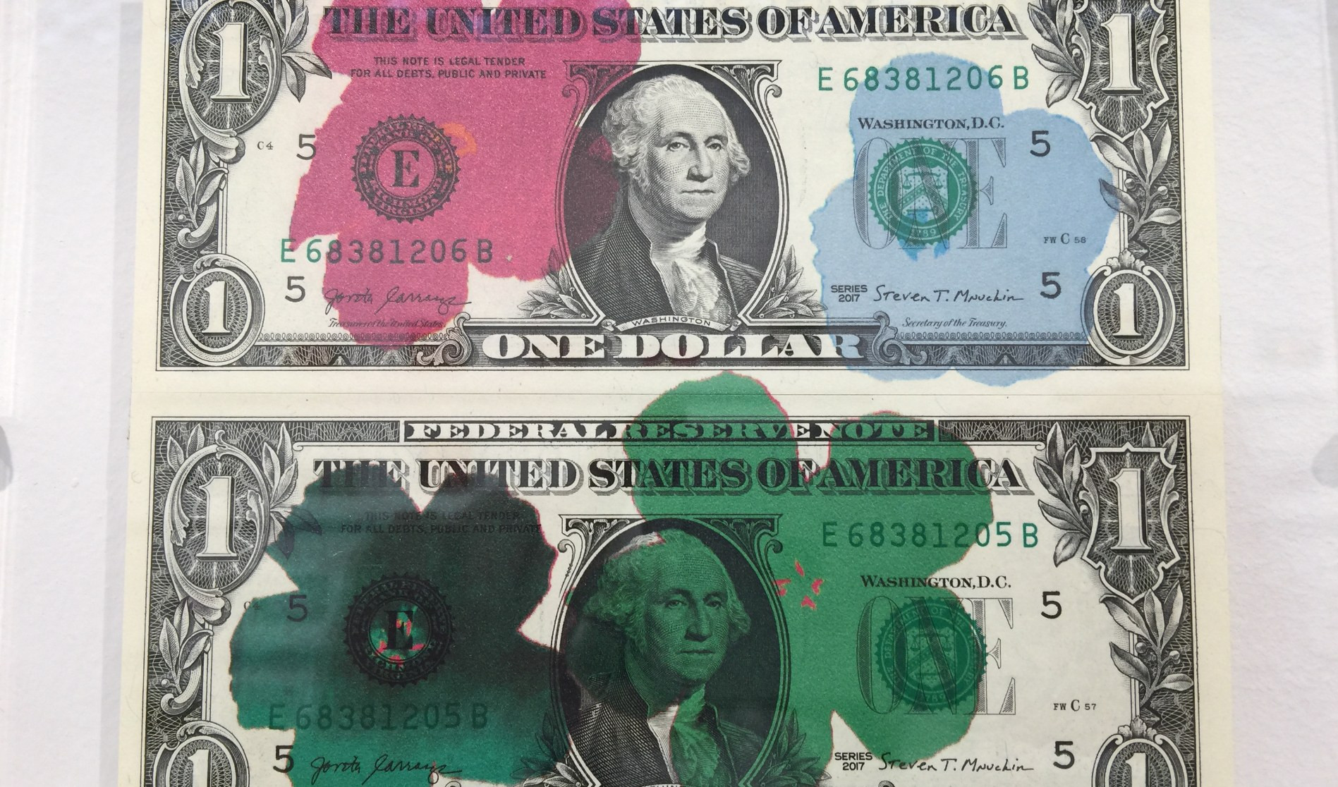 ArteGenova, le banconote da un dollaro diventano opere da collezione