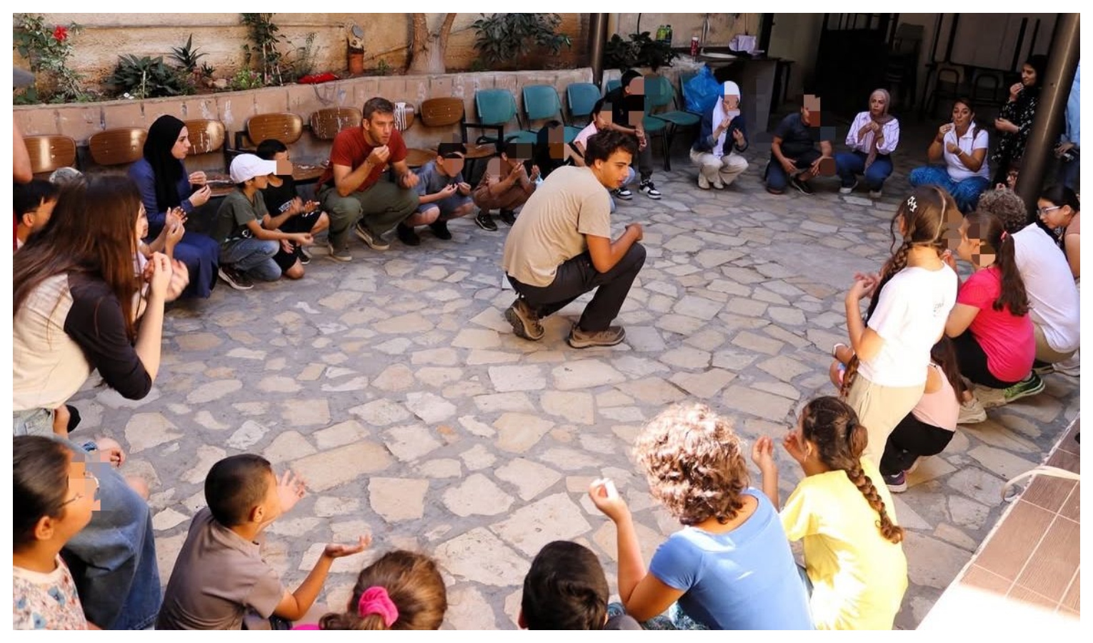 Da Gattorna al Congo: a 'People' martedì i giovani volontari che smentiscono gli stereotipi