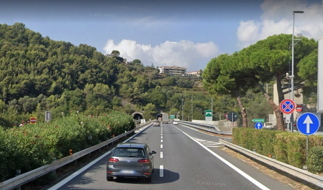 Autostrade in Liguria, ritornano i cantieri: giornata da bollino rosso