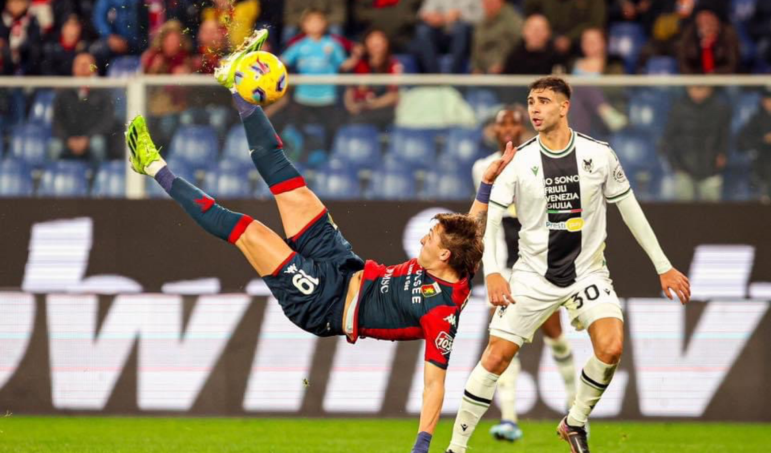 Rovesciata di Retegui e gol di Bani, un super Genoa batte 2-0 l'Udinese