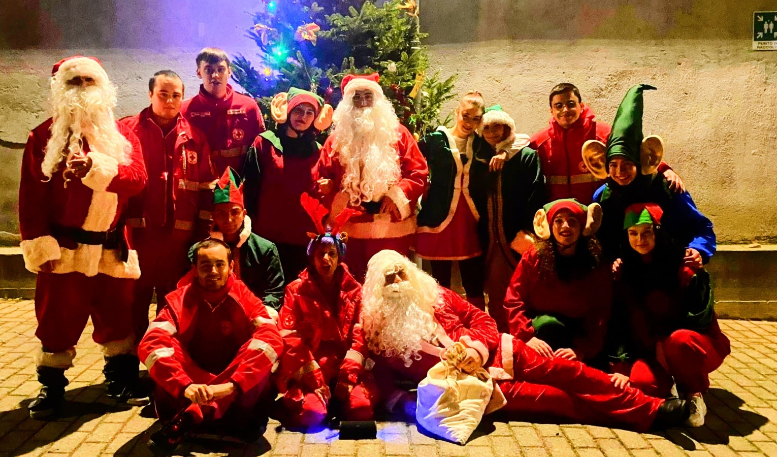 Croce Rossa, Babbo Natale porta i regali a 30 bimbi