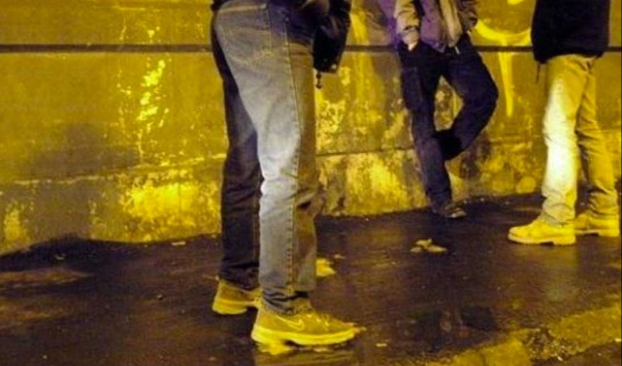 Genova, arrestata baby gang: rapinavano vittime armati di coltelli