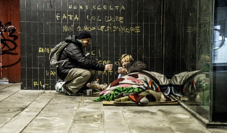 Lotta alla povertà, da Regione Liguria un milione per i senza dimora