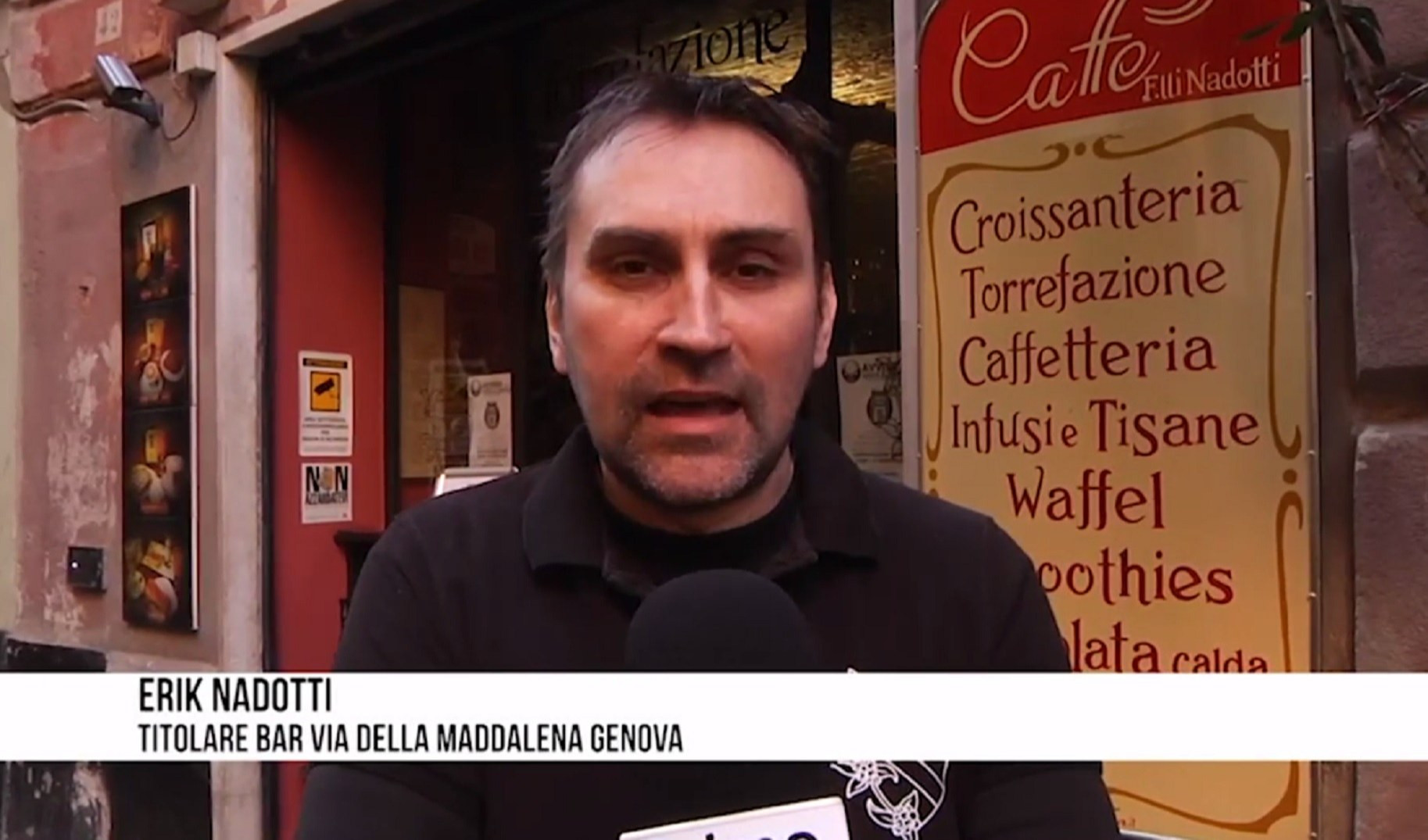 Genova, il barista in via della Maddalena: 