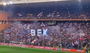 La Gradinata Sud della Sampdoria ha ricordato Giacomo Fantoni, detto Bek, capo degli Ultras Tito scomparso lo scorso dicembre in un incidente stradale