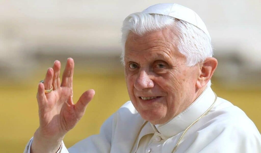 Addio a papa Ratzinger, le reazioni liguri: 