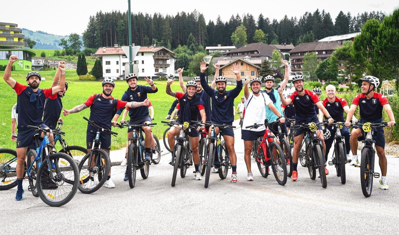 Genoa, allenamento in bicicletta per Badelj e compagni