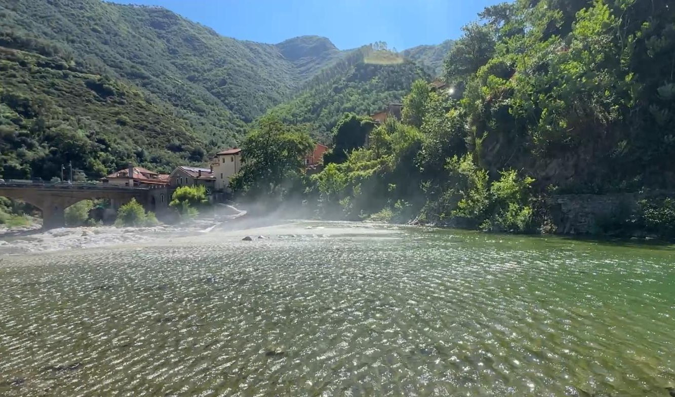 A Viaggio in Liguria l'estate tra fiumi, laghi e laghetti