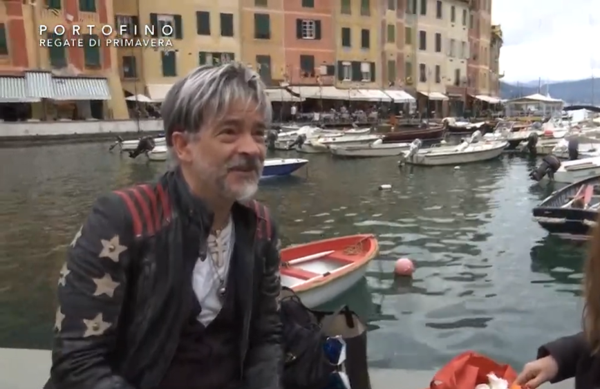 Regate di Primavera: turisti dalla Svizzera si godono la piazzetta di Portofino