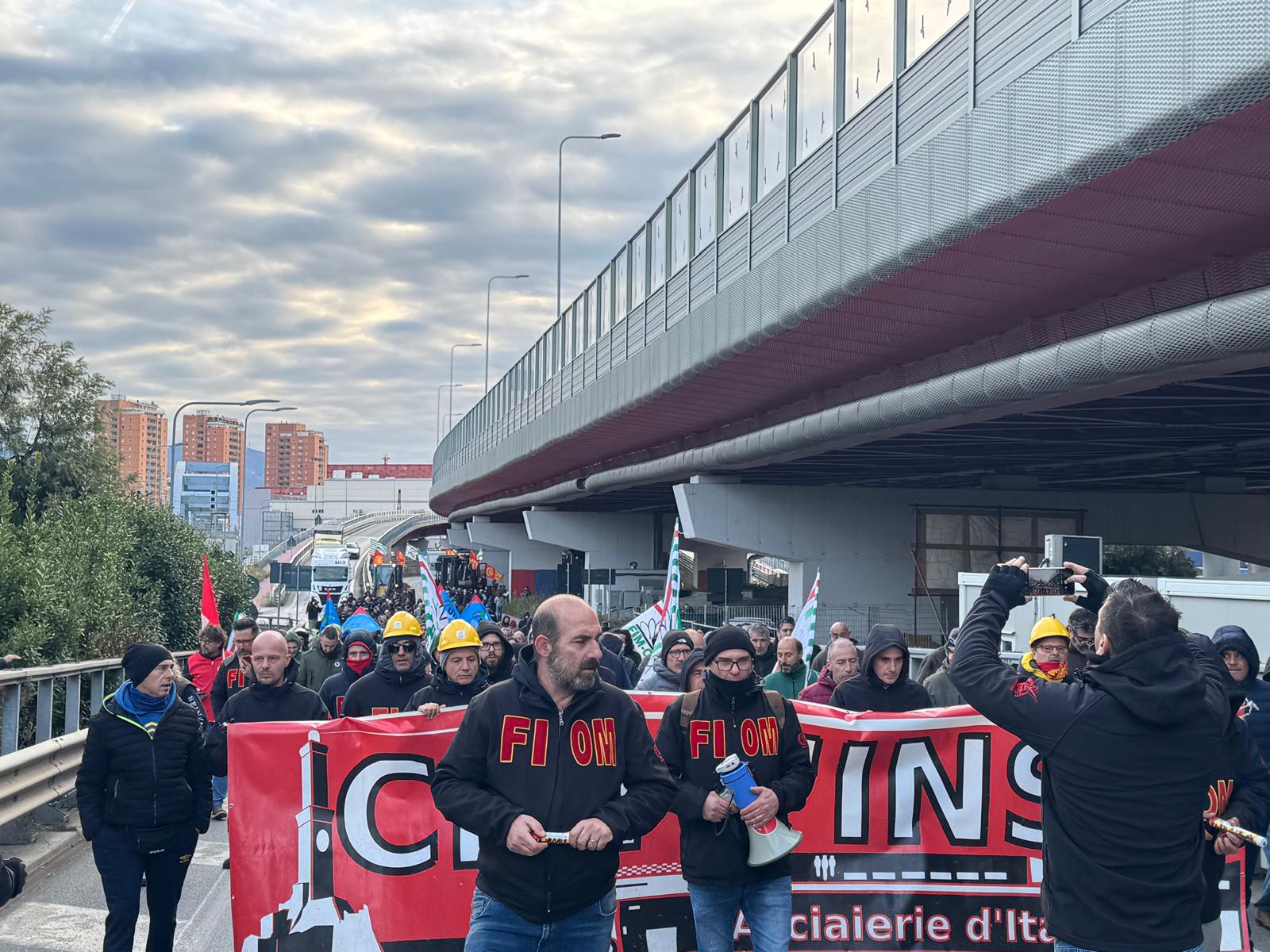 Ex Ilva, rottura Governo-sindacati: sciopero e corteo a Genova. 