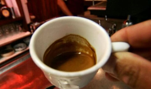Genova, offre caffè a sconosciuta: narcotizzato e rapinato