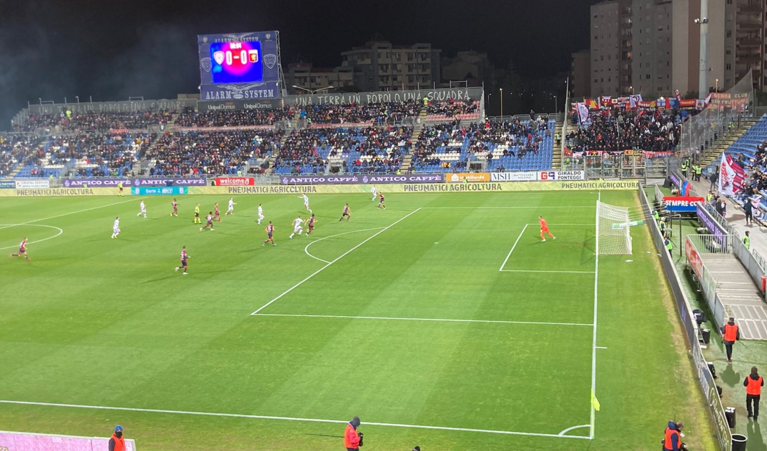 Il Genoa lotta e resiste a Cagliari: 0-0 