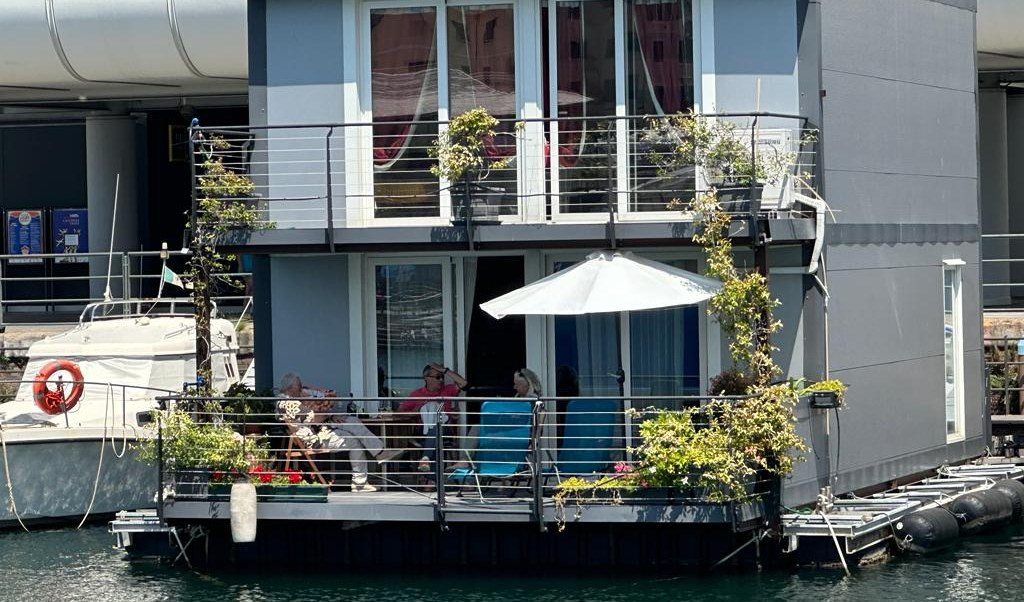 Due furti in tre giorni nell'unica casa galleggiante di Genova