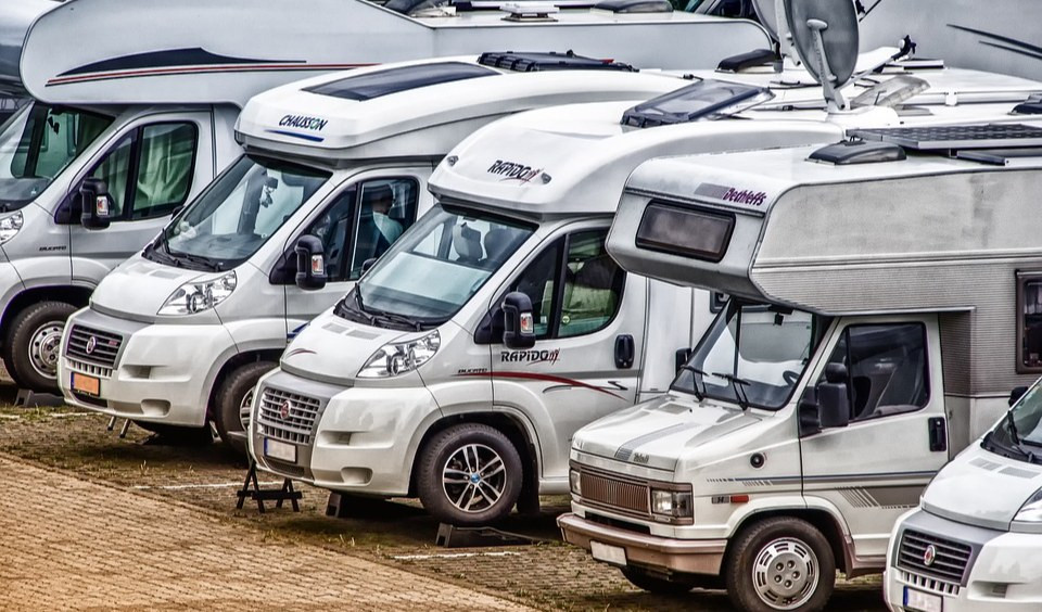 Imperia, ritrovati due camper rubati con gioielli a bordo: come recuperare i preziosi