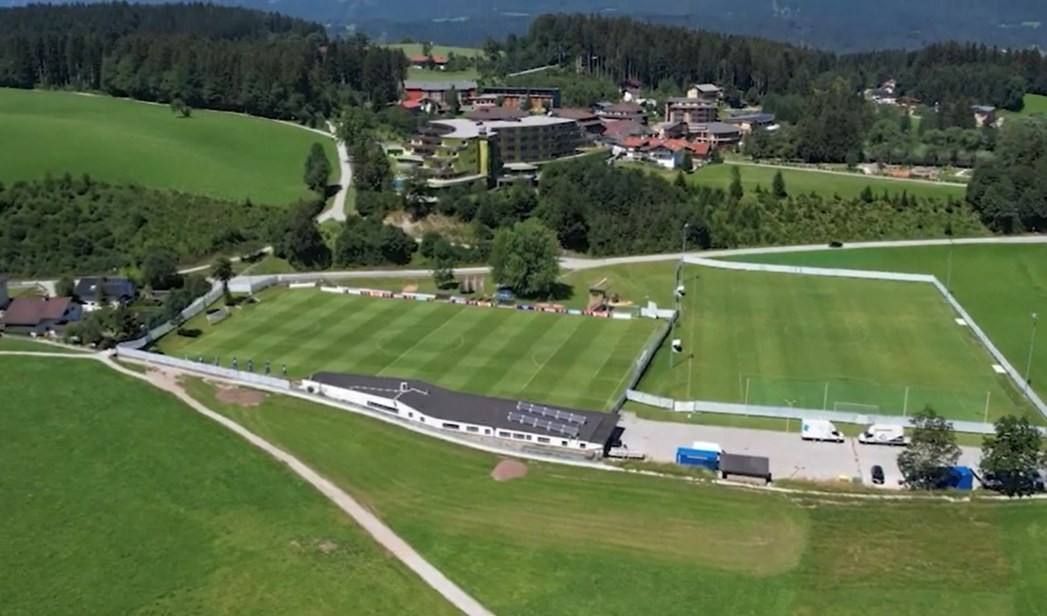 Ecco i campi di Bad Haring dove si allena il Genoa: il video dal drone