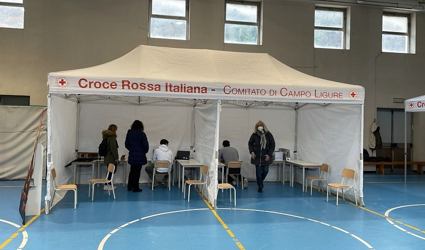 Campo Ligure, vaccini 5-11 anni a scuola: la Asl va in palestra