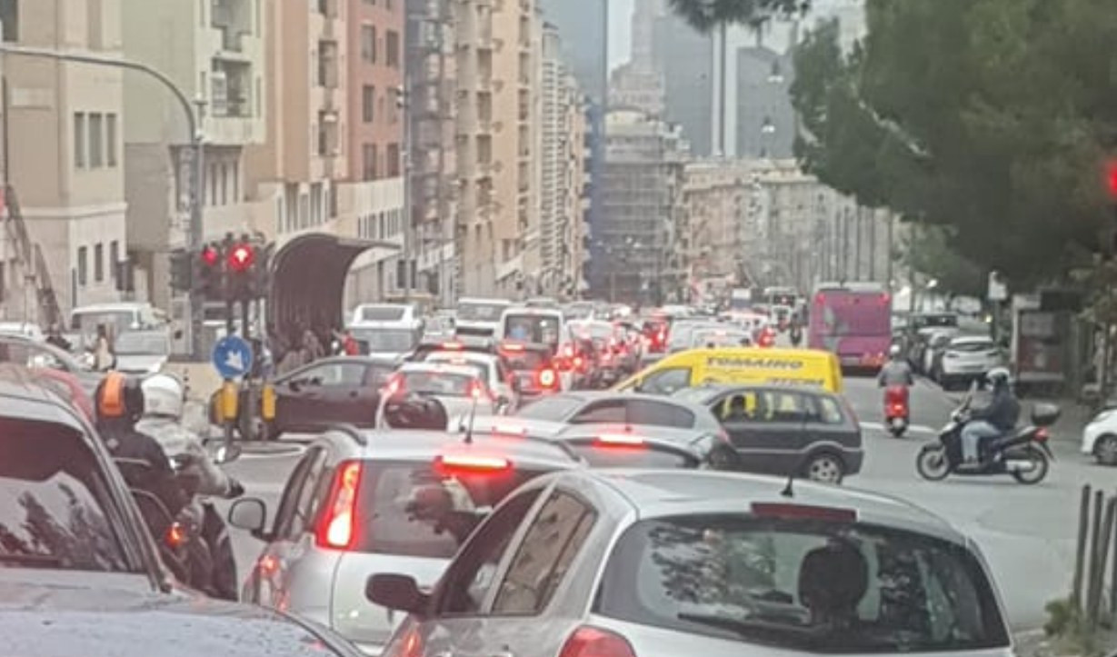 Genova, in corso Europa limite sempre ai 60 km all'ora tranne alle fermate del bus 