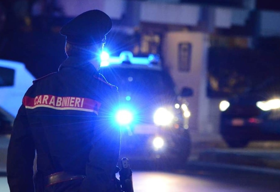 Accoltellarono un giovane fuori dalla discoteca: arrestati tre ragazzi per tentato omicidio