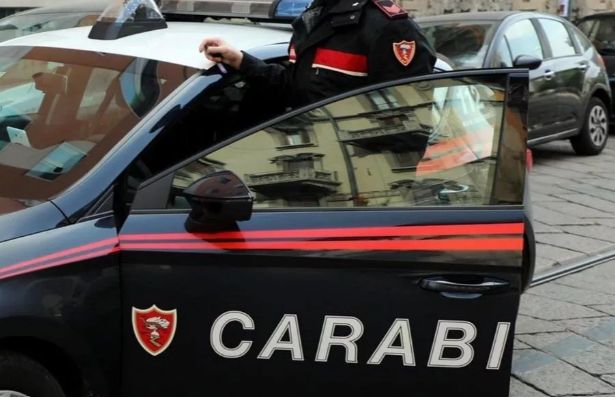 Ubriaco entra in Pronto Soccorso e sferra pugni a un Oss: arrestato dai carabinieri