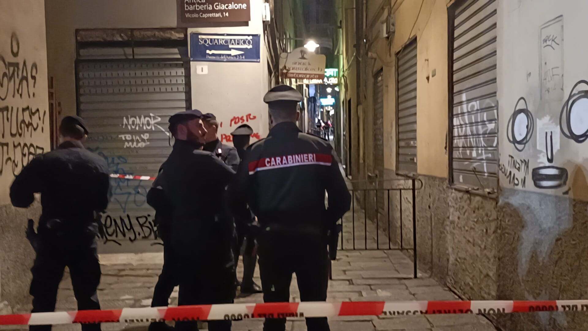 Genova, allarme bomba in un locale della movida