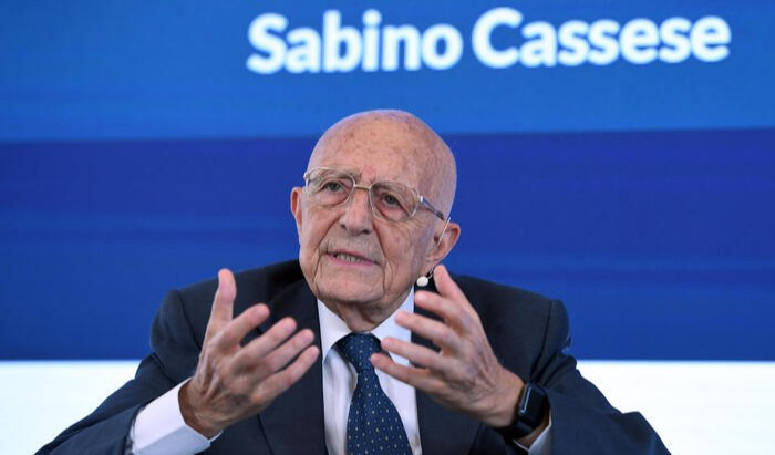 Il costituzionalista Cassese: 