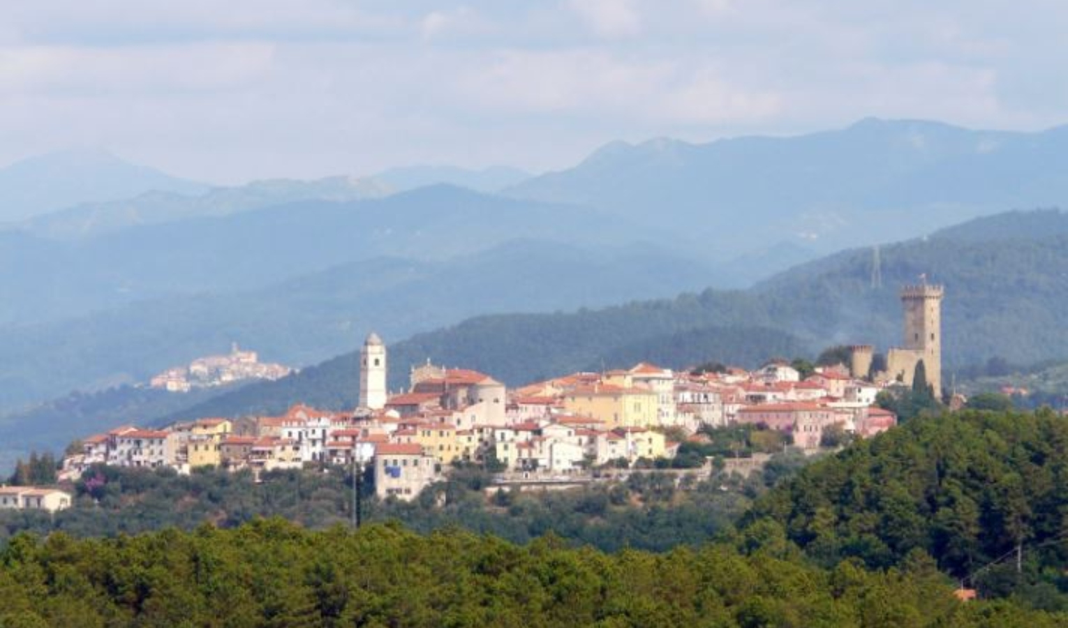 Castelnuovo Magra rivede la toponomastica degli anni '70