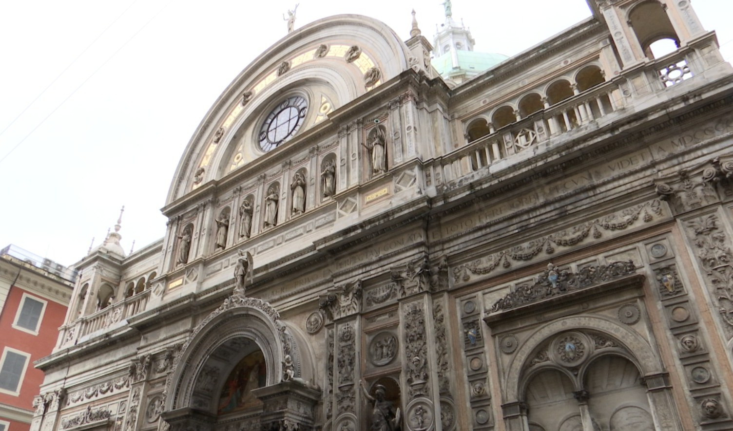 Genova, furto all'Immacolata in via Assarotti